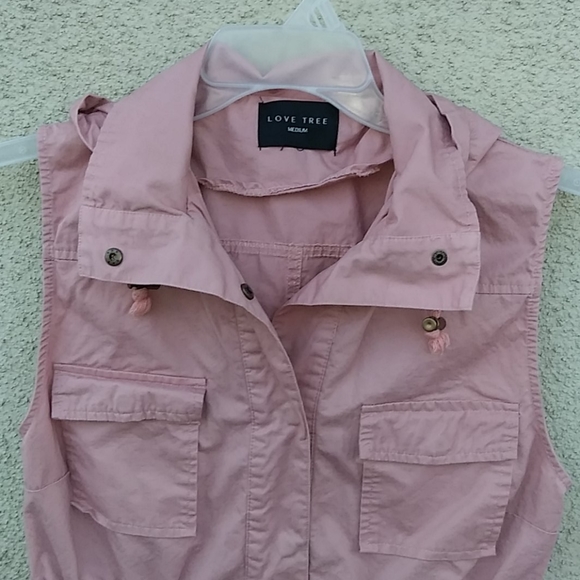 Love Tree Vest - Picture 3 of 9